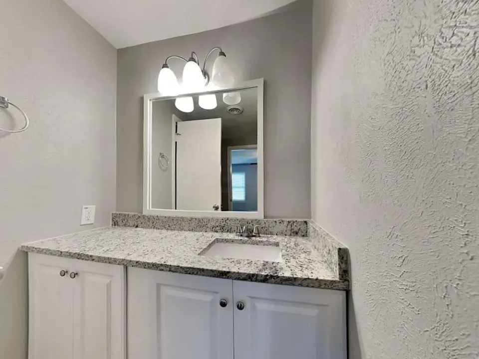 📍 GOLSAR, RASHT | 95m | 2-BEDROOM | FULL LIGHT - фото 4