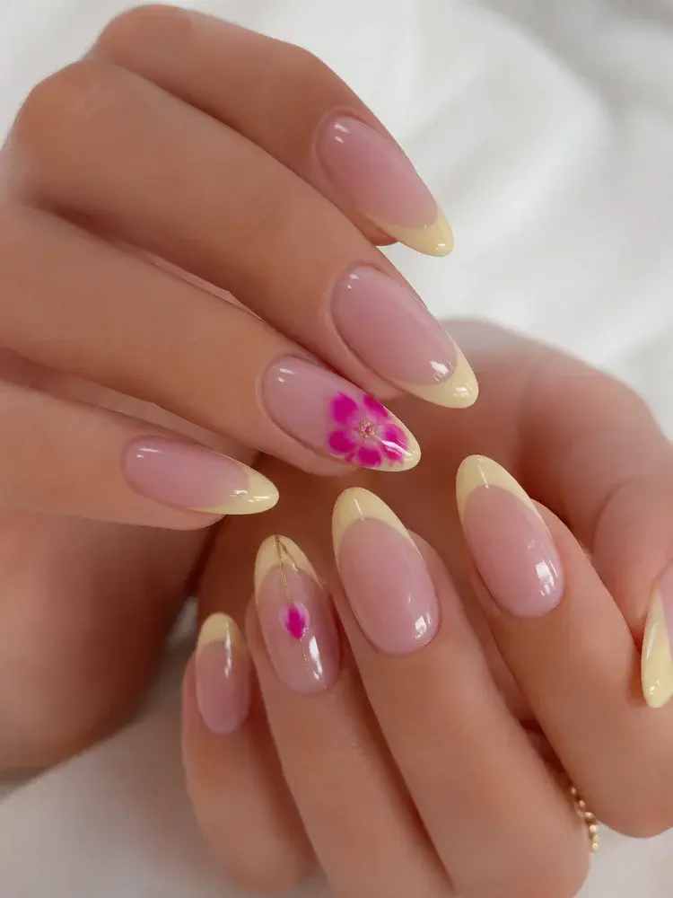 Soft Lemon French Nail Set with Fuchsia Flower Accents - фото 4