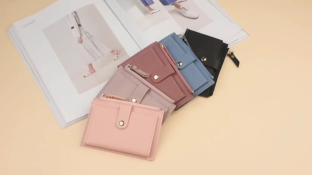 Жіночий гаманець з шкіри на блискавці та засувці