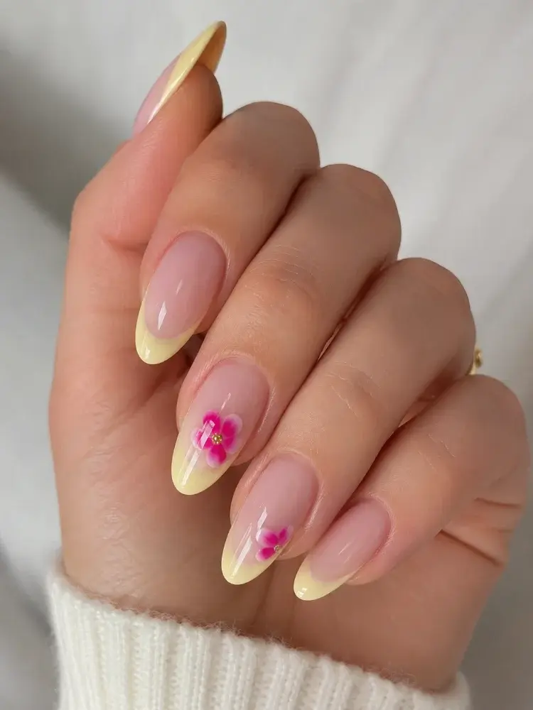 Soft Lemon French Nail Set with Fuchsia Flower Accents - фото 2