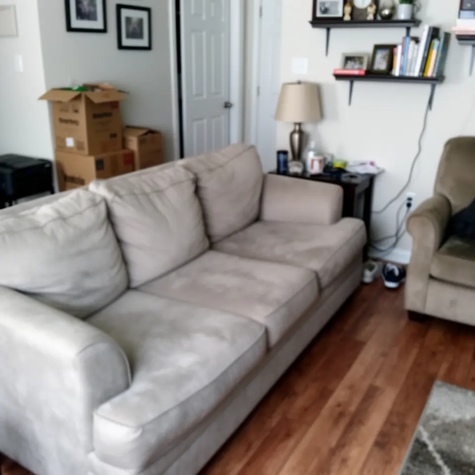 Modern Sectional Couch, Pickup Only, Light Use - фото 1