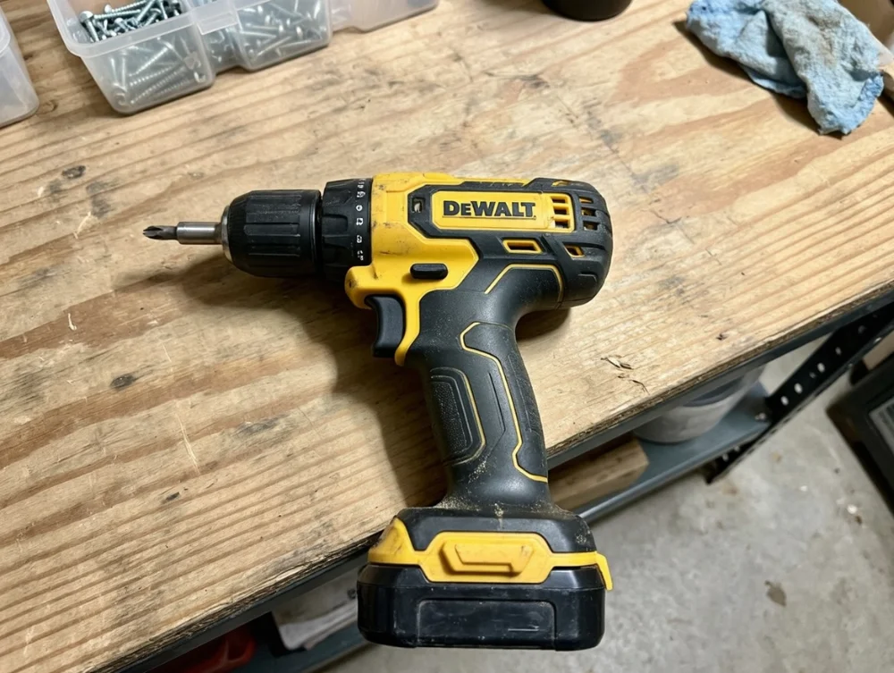 Cordless Drill, Good Working Condition - фото 1