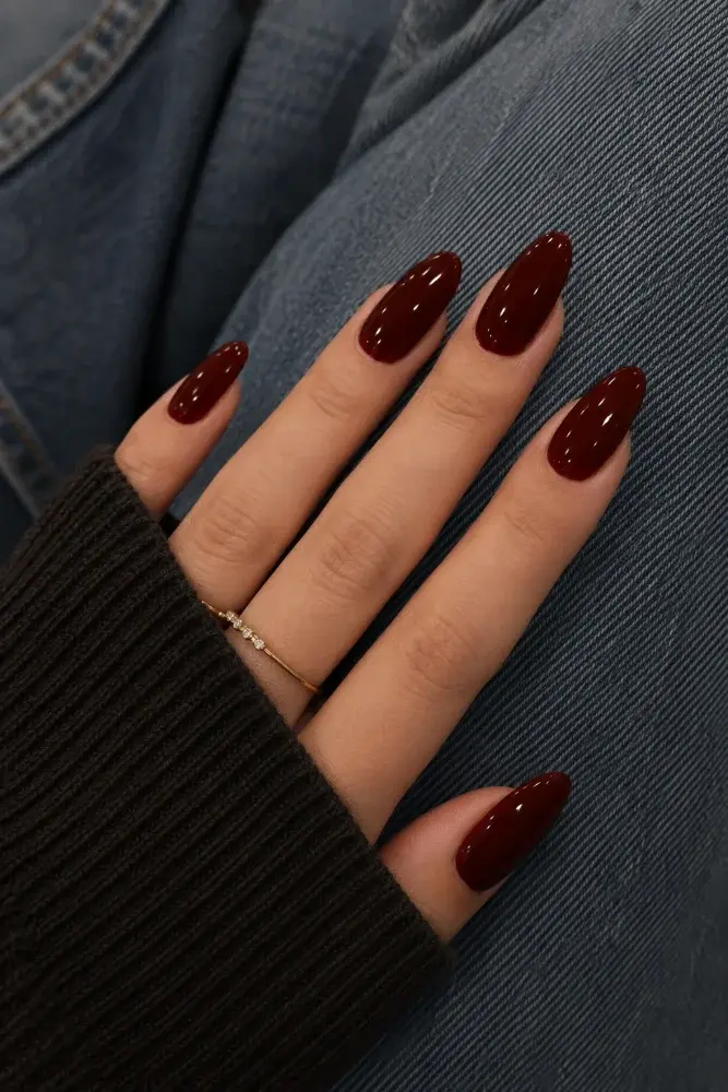 Dark Cherry Nail Polish – Glossy Oxblood Manicure Shade - фото 4
