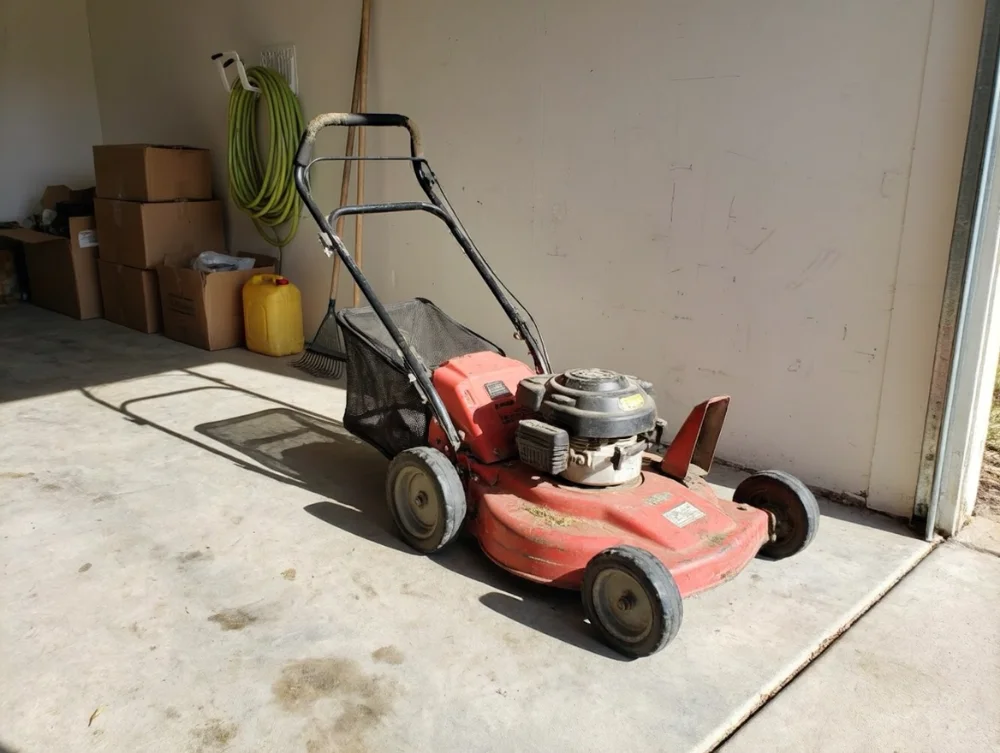 Lawn Mower, Good Condition - фото 1