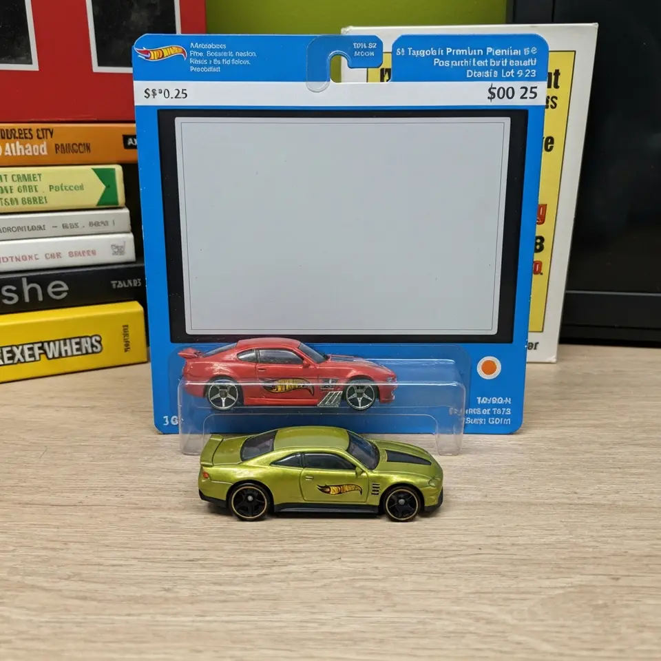 Hot Wheels Premium Diecast Car Lot of 25 - фото 1