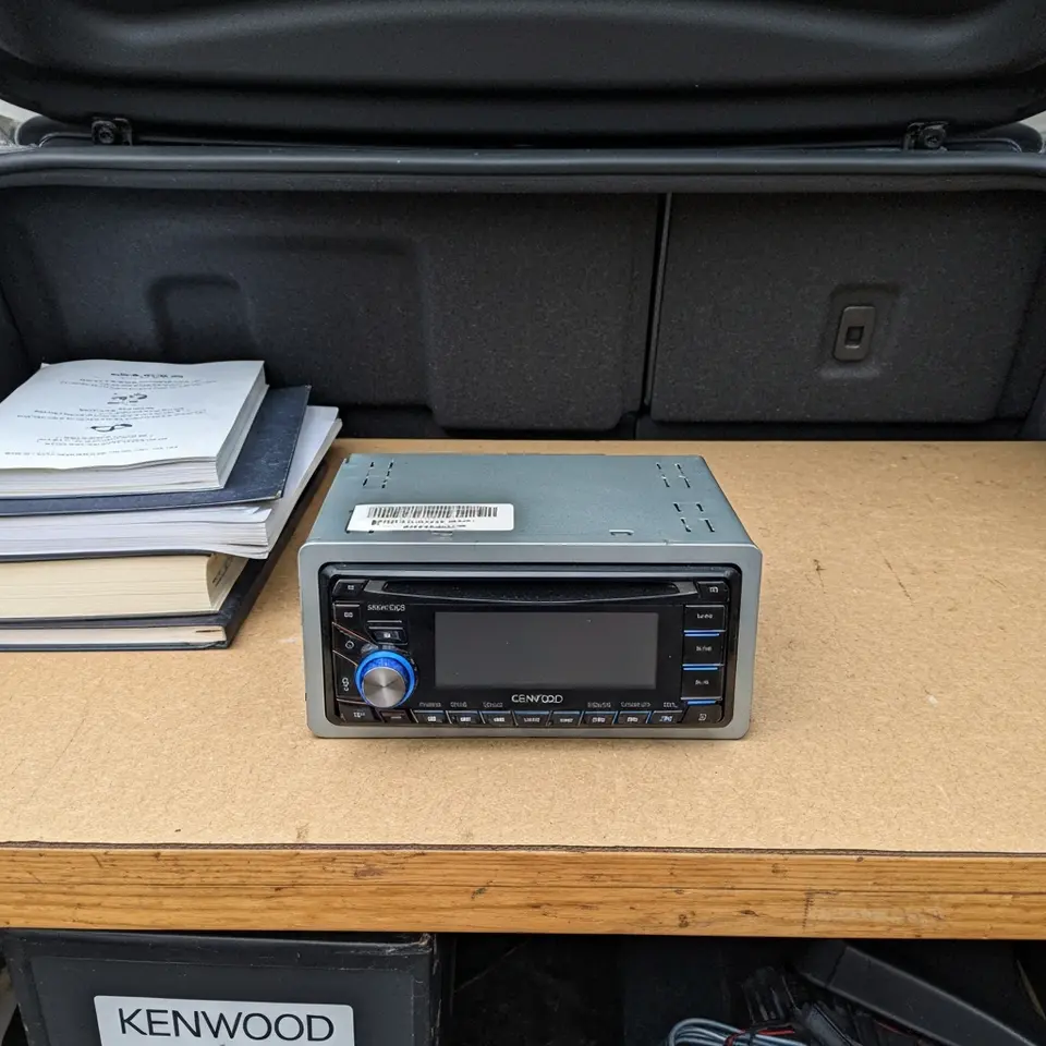 Kenwood Double DIN Bluetooth Car Stereo Receiver - фото 1