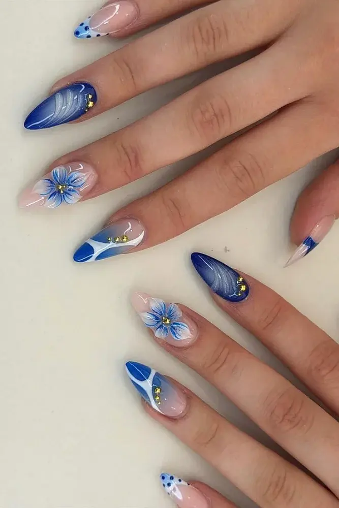 Elegant Blue Nails That Never Go Out of Style - фото 1