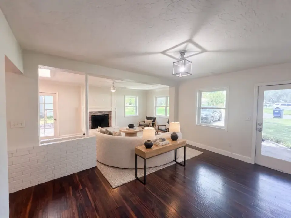 Beautiful Home For Rent 3 bed 2 bath - фото 3