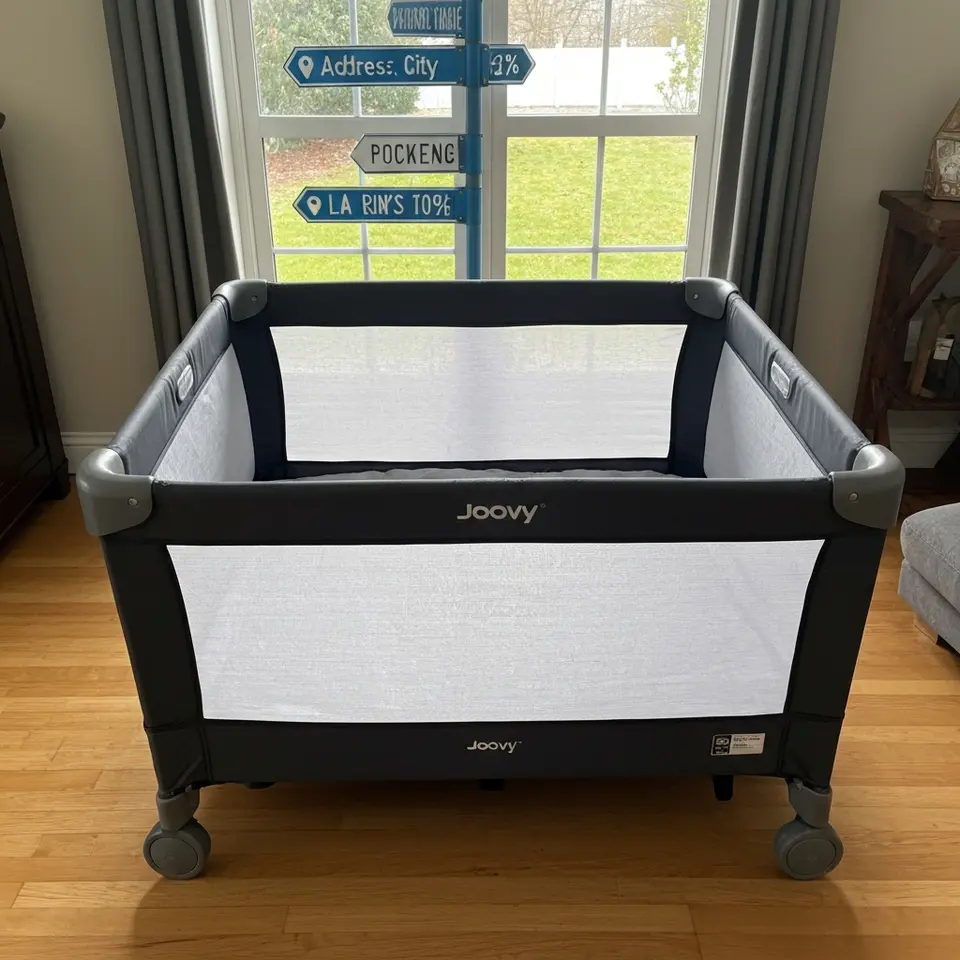 Joovy Room2 Large Portable Playard, Clean Condition - фото 1