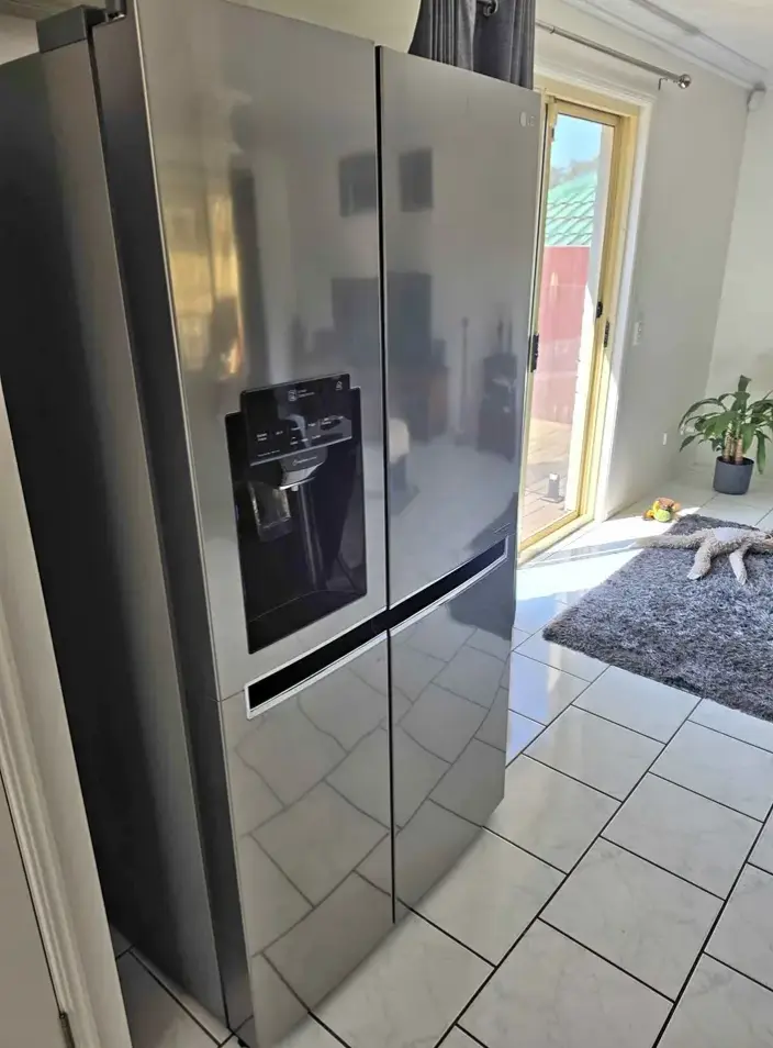 LG French Door Refrigerator with Water and Ice Dispenser – S - фото 7
