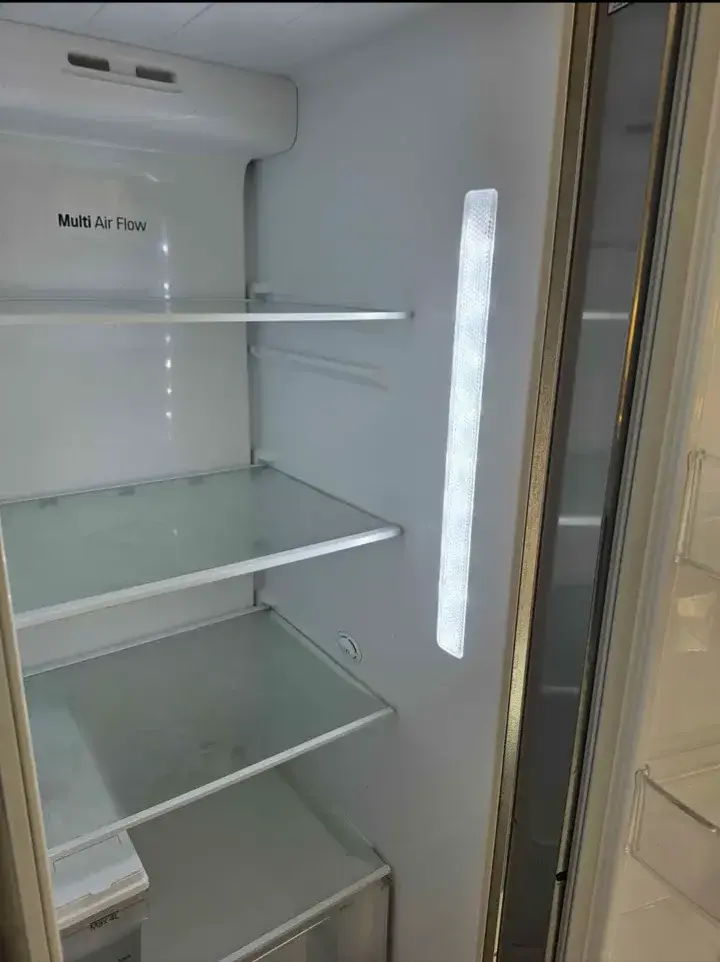 LG French Door Refrigerator with Water and Ice Dispenser – S - фото 4