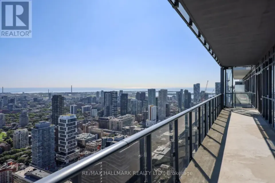 6005 - 7 GRENVILLE STREET Toronto, Ontario M4Y0E9 - фото 2