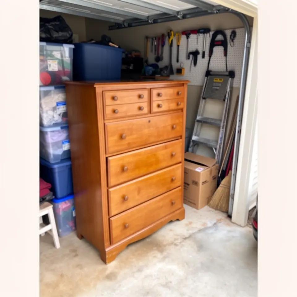 Tall Dresser, Clean and Solid, Light Use - фото 1