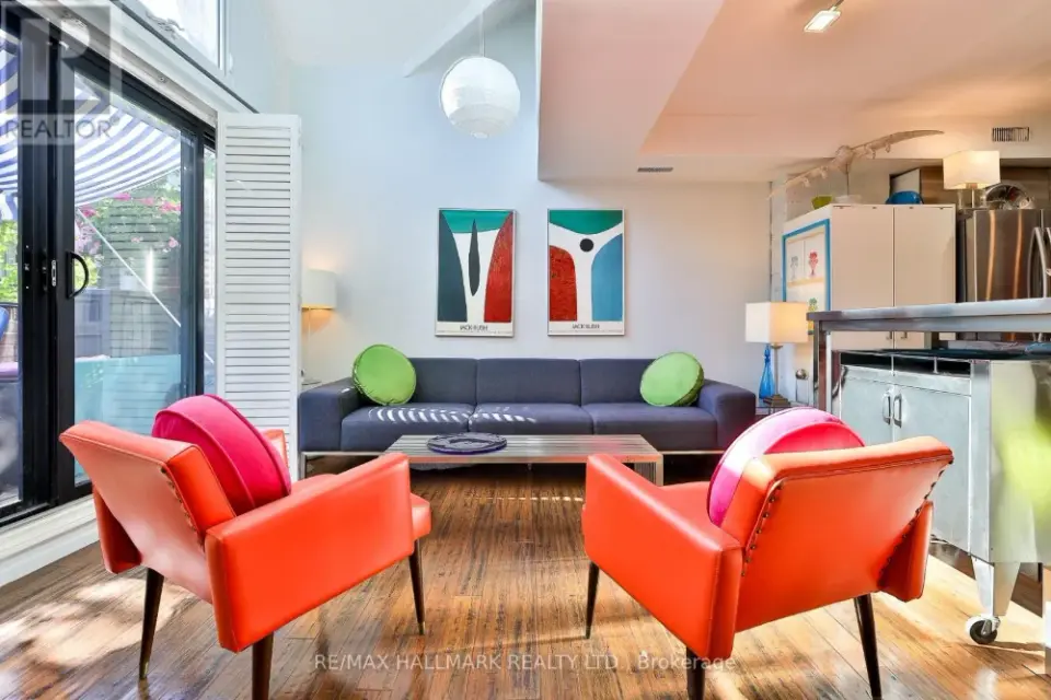 21 - 17 PEMBROKE STREET Toronto (Moss Park), Ontario M5A2N6 - фото 4