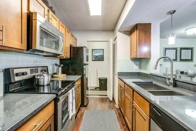 1 bedroom apartment available for rent - фото 4