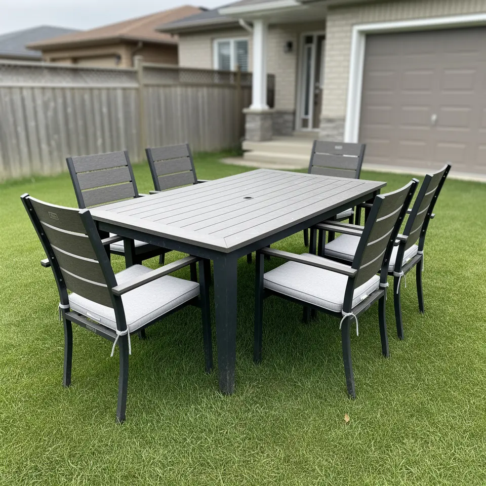 Outdoor dining table with 4 chairs for sale in Mississauga - ready for local pickup - фото 1