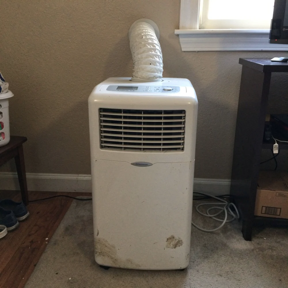 White Portable AC Unit – Used One Summer - фото 1
