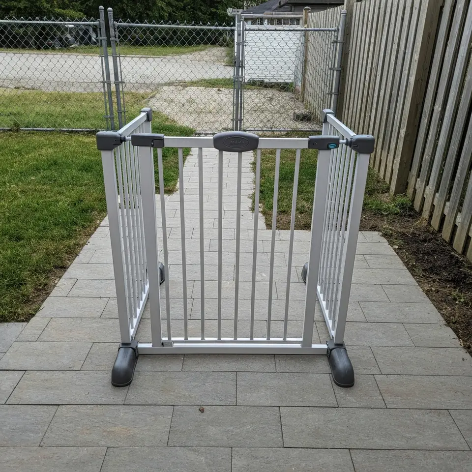 Baby gate bundle, local pickup - фото 1