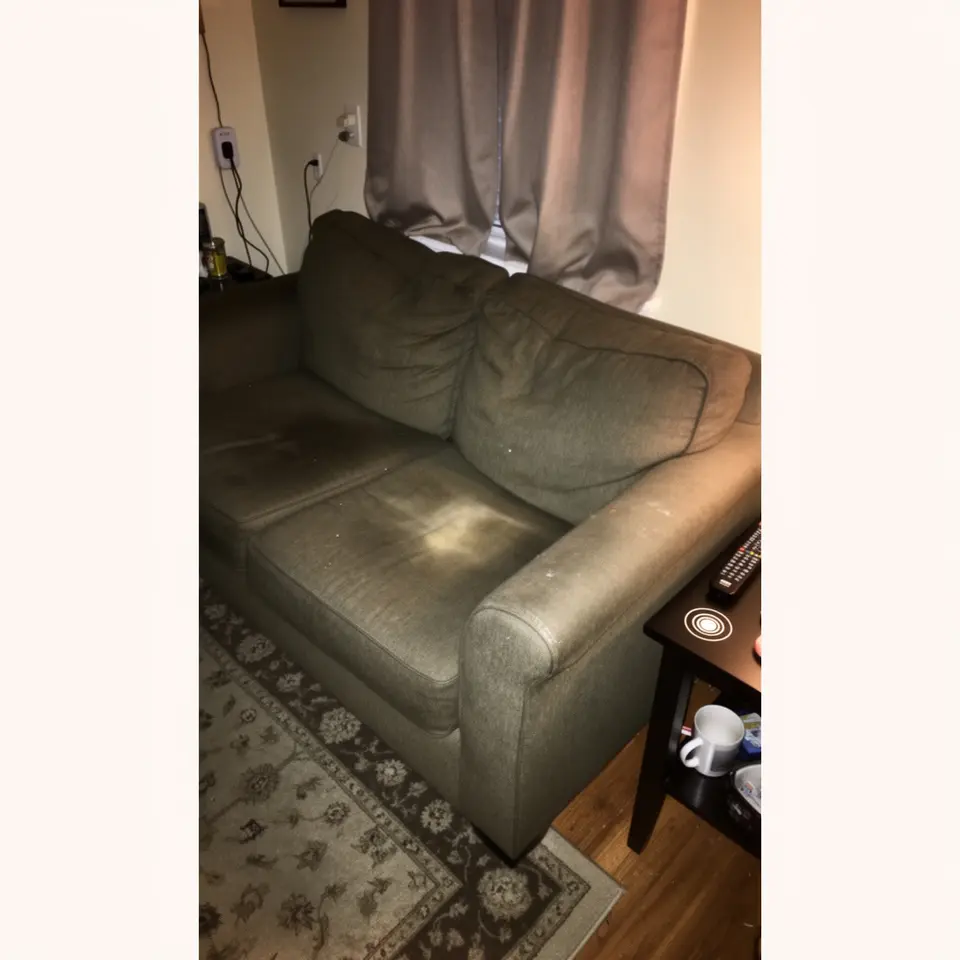 Small Sofa for Living Room or Guest Room, Works Fine - фото 1