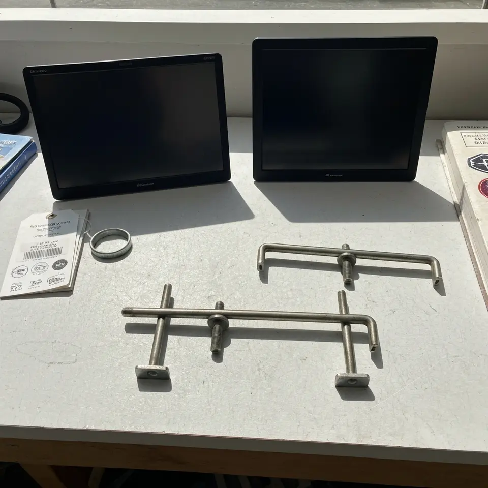 Interior Door Hardware Set for Six Doors, Good Condition - фото 1