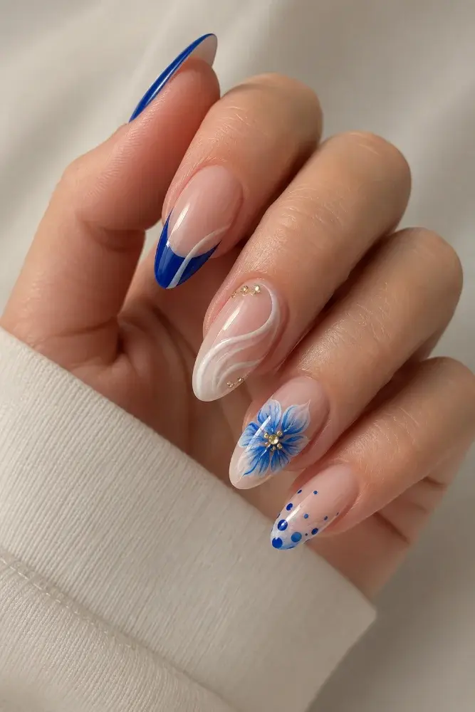 Blue Blossom French Manicure | Elegant Hand-Painted Nail Art - фото 1
