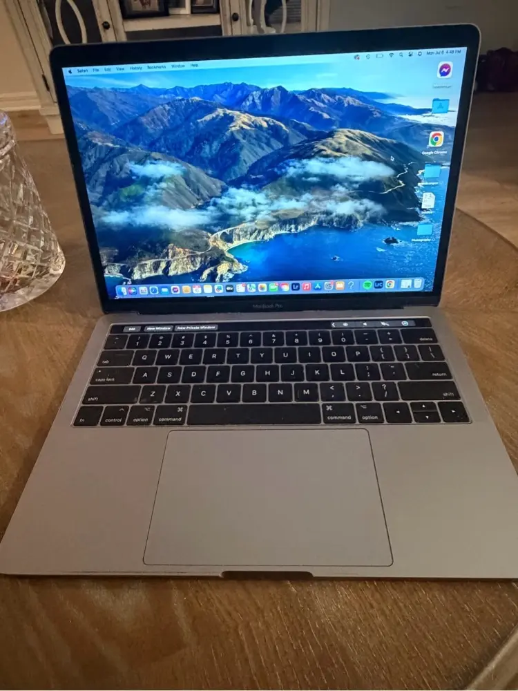 apple macbook pro - фото 1